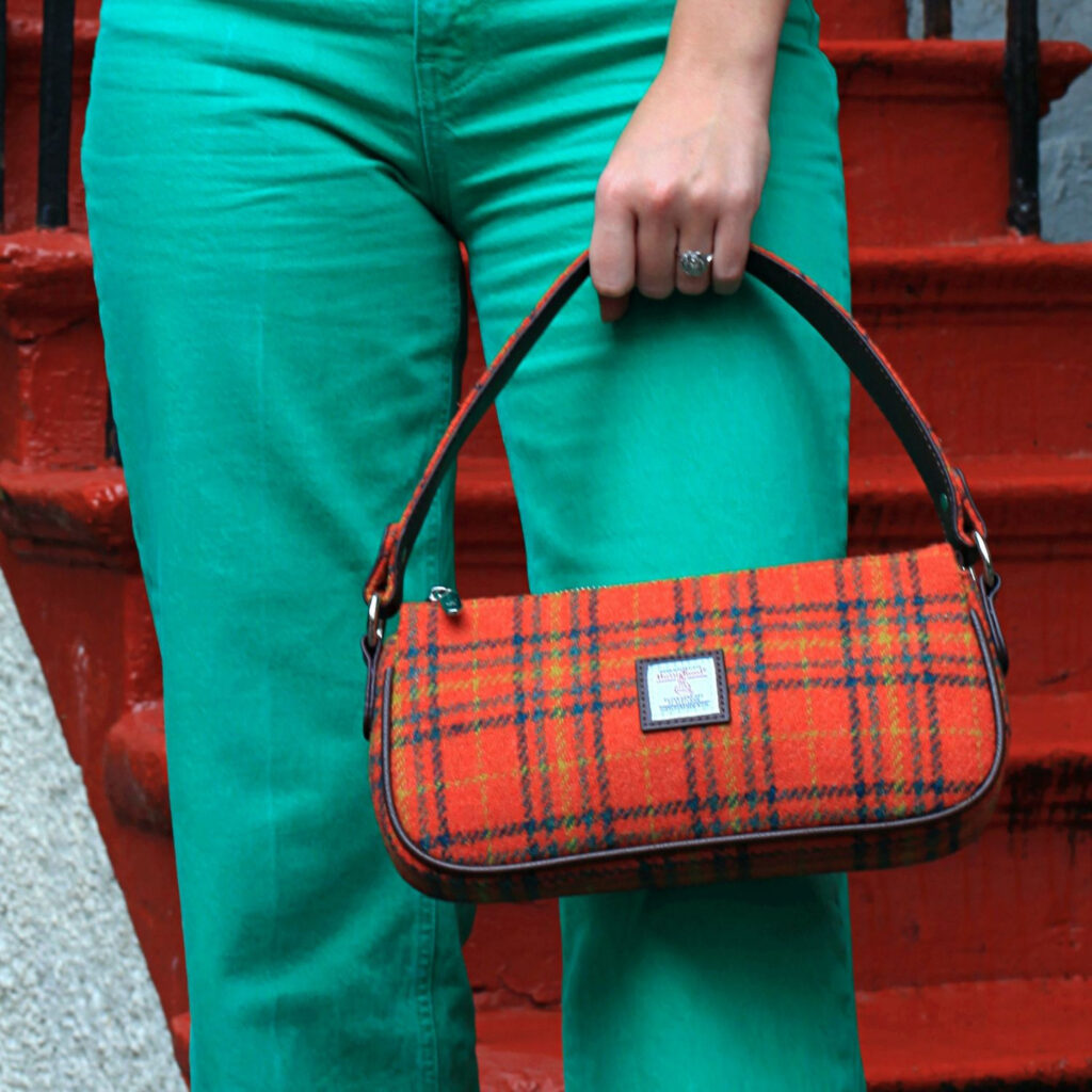 Harris Tweed 'Duchray' Baguette Bag in Grey/Black Grey Tartan