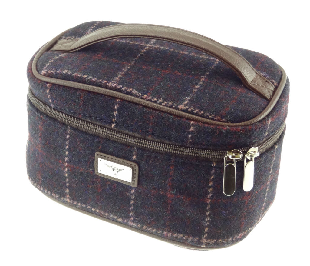 Harris Tweed Cosmetic Bag in Wine/Pink Overcheck
