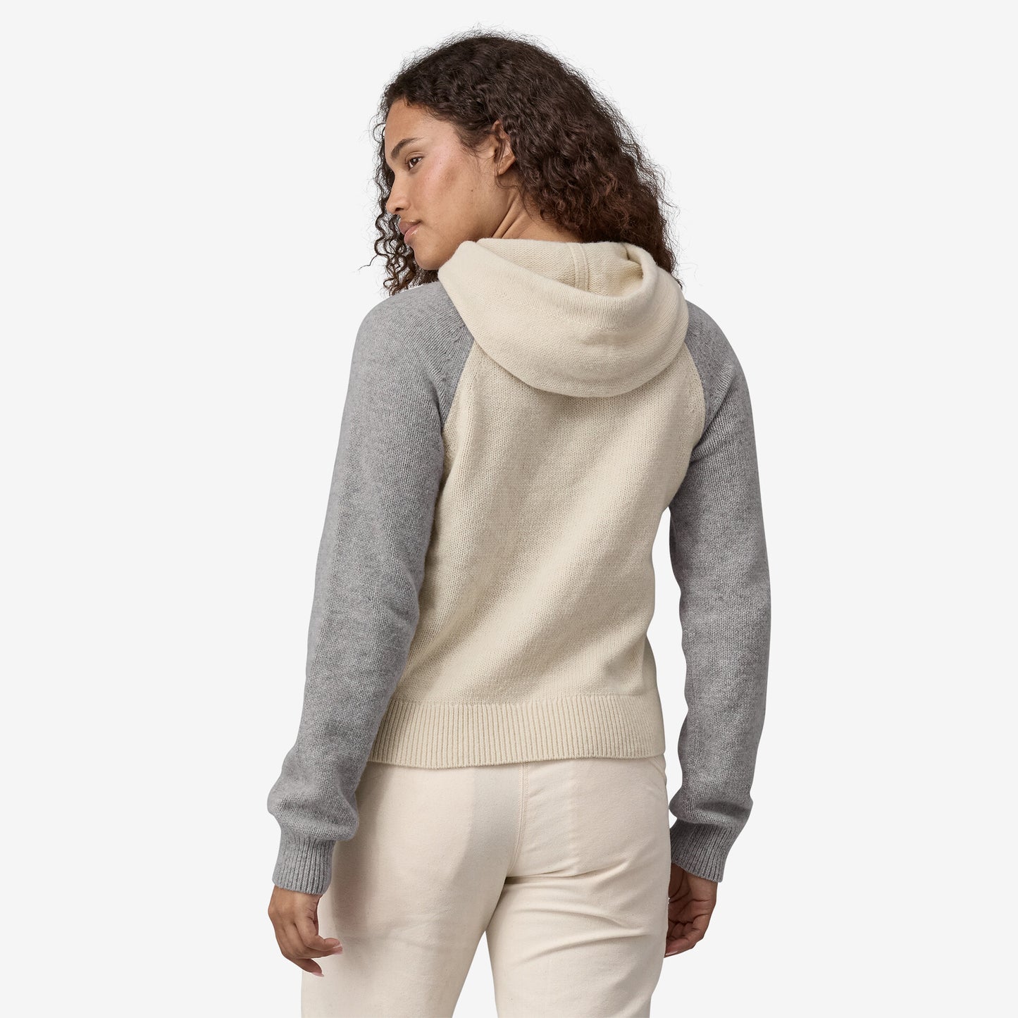 Patagonia W's Recycled Wool-Blend Hooded P/O Sweater